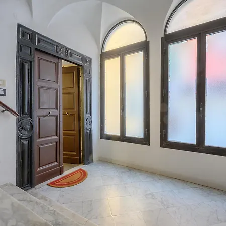 Dimora Novecento Διαμέρισμα